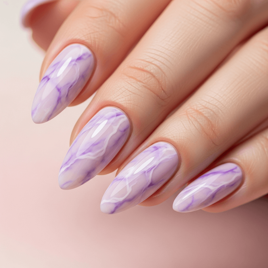 Diseño de uñas Mármol Lavanda · Esculpidas